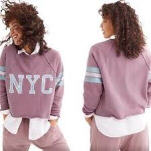 Aerie Sweater Size Medium Purple Cropped Oversized Slouchy NYC Pullover Cozy